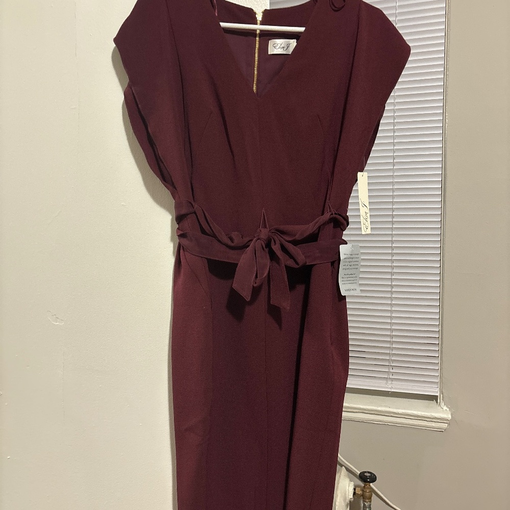 Wine colored Ruffle Sleeve Sheath Dress